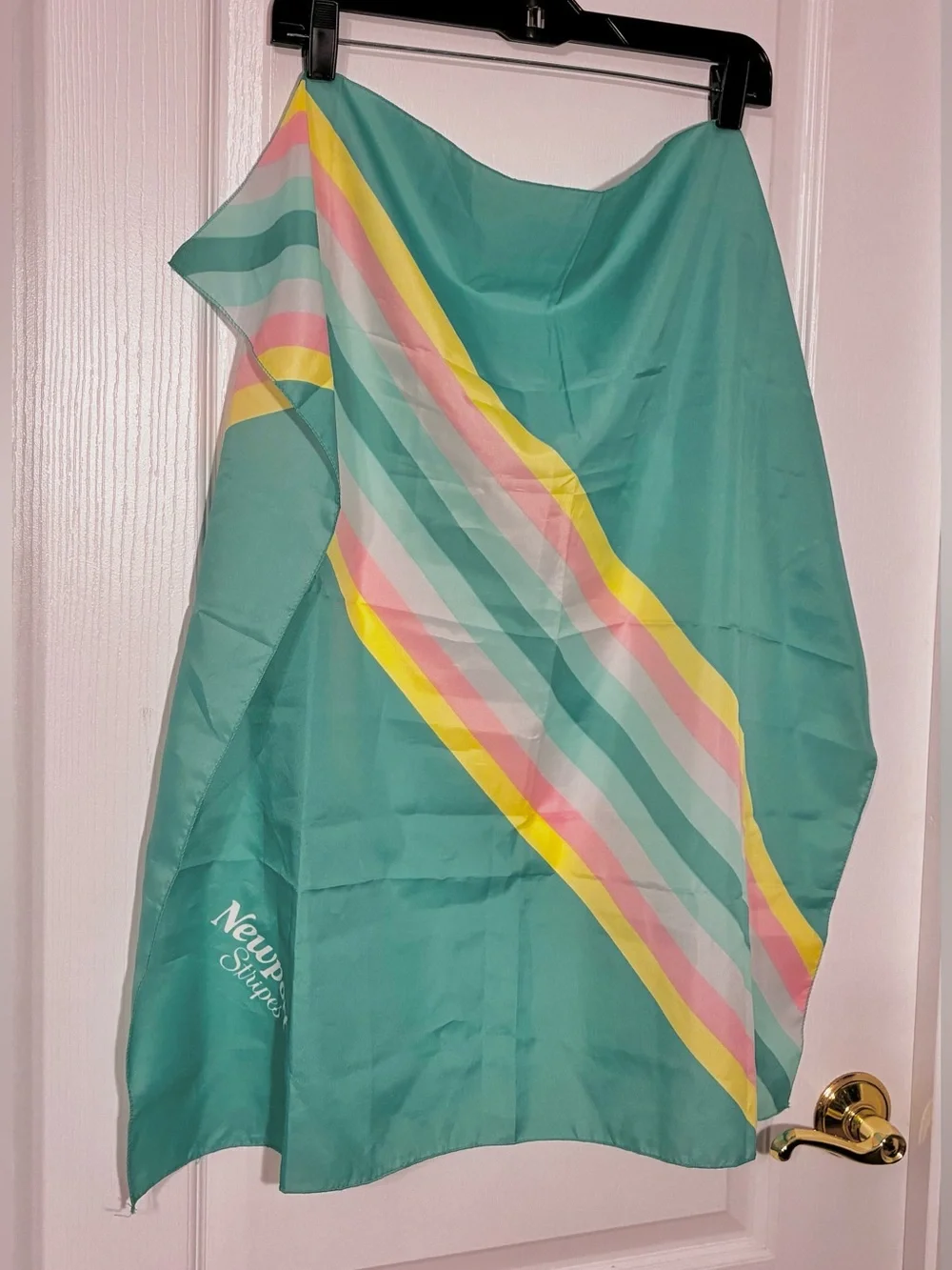 Vintage Newport Stripes Logo Pastel Diagonal Stripe Scarf 29” Square Green
